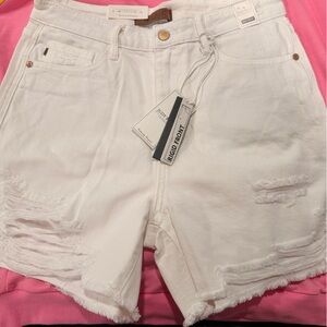 Judy Blue White Distressed Jean Shorts L (12)
